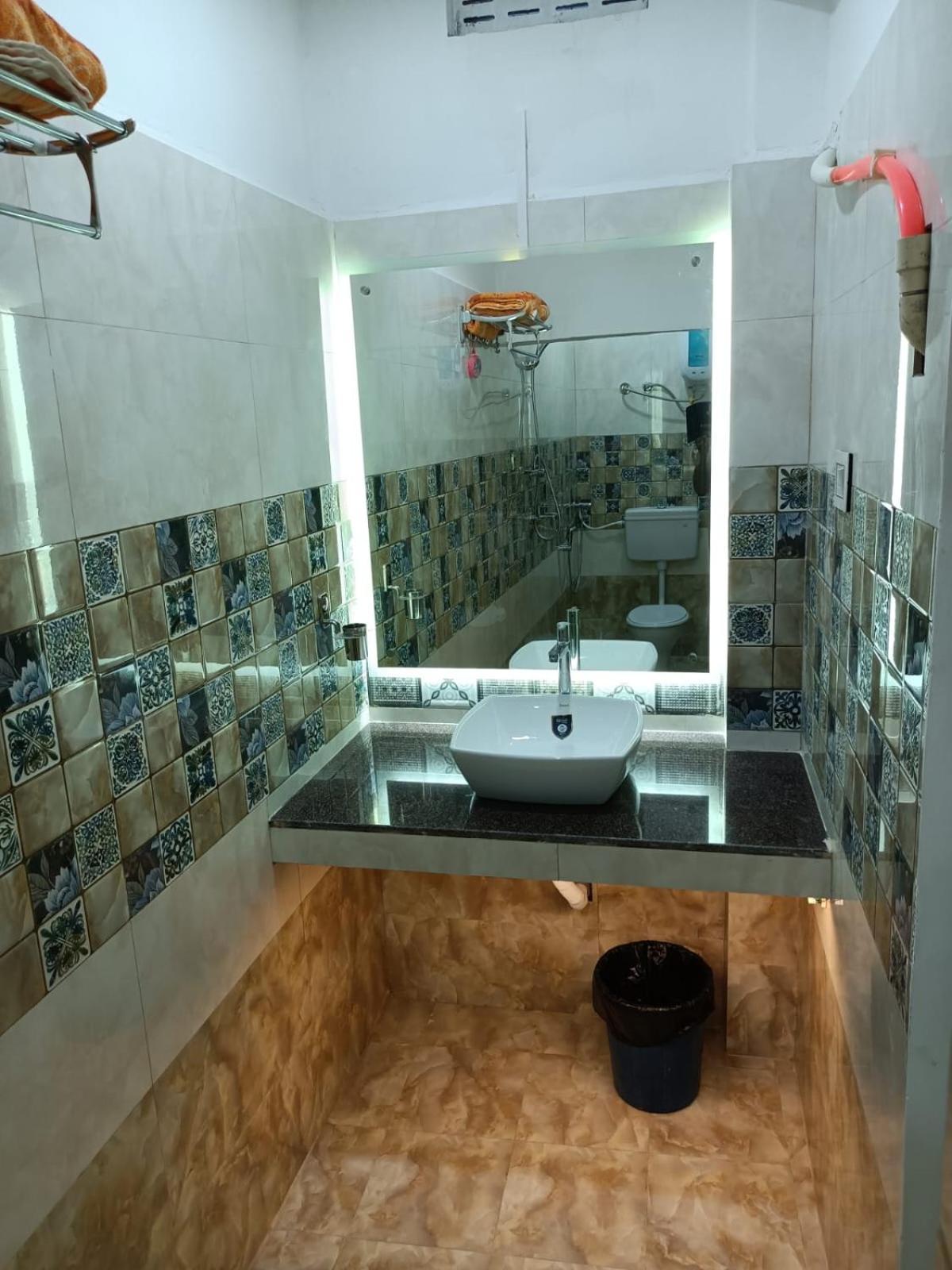 Hotel Hcb Brahmapur Exterior foto